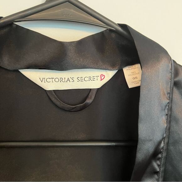 Victoria’s Secret Black Satiny Robe Lingerie Women's One Size Fits Most - Picture 4 of 5